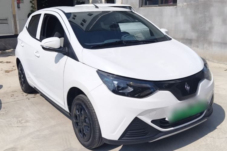 Used JMEV Xiao Qilin 2023 Joyful Edition 201km Comfort Model Front Right 45 Deg