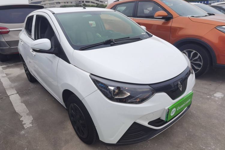 Used JMEV Xiao Qilin 2023 Joyful Edition 201km Comfort Model Front Right 45 Deg