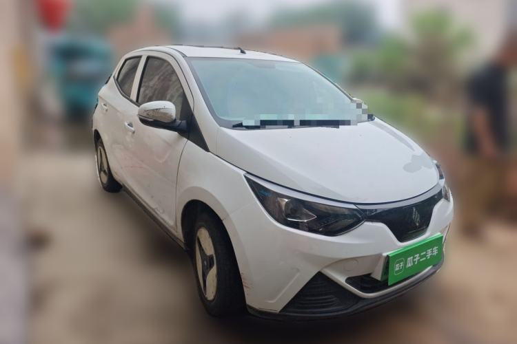 Used JMEV Xiao Qilin 2023 Joyful Edition 201km Comfort Model Front Right 45 Deg