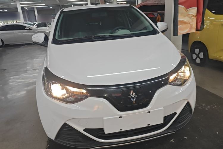 Used JMEV Xiao Qilin 2023 Joyful Edition 201km Comfort Model Front