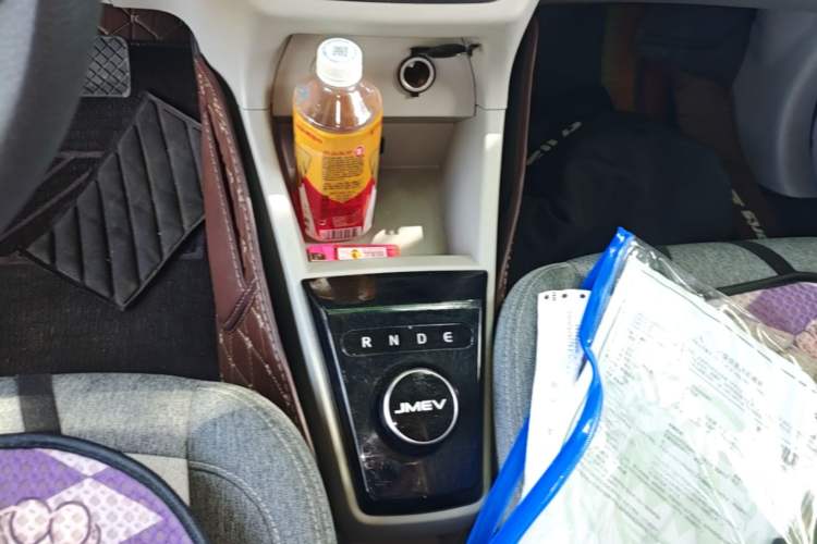 Used JMEV Xiao Qilin 2023 Joyful Edition 201km Luxury Model Gear Lever