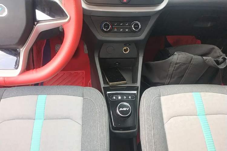 Used JMEV Xiao Qilin 2023 Joyful Edition 201km Comfort Model Gear Lever