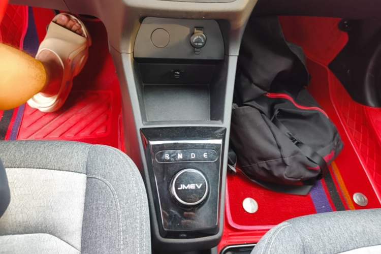Used JMEV Xiao Qilin 2023 Joyful Edition 201km Comfort Model Gear Lever