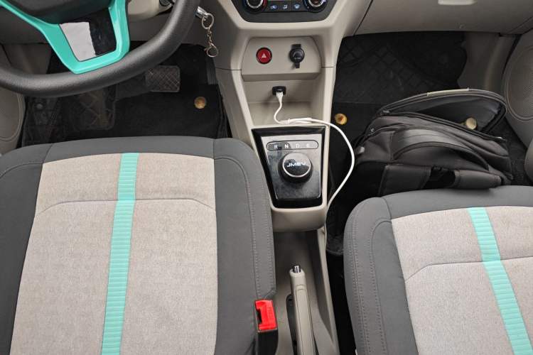 Used JMEV Xiao Qilin 2023 Joyful Edition 201km Comfort Model Gear Lever