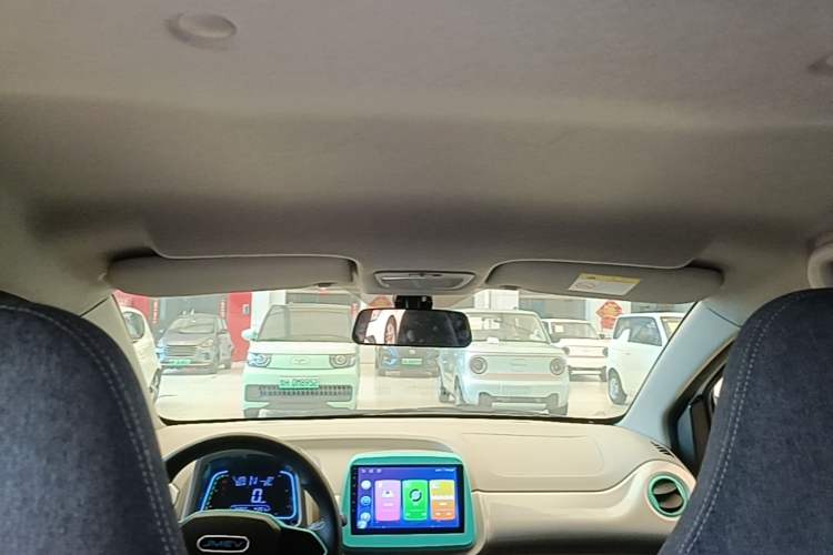 Used JMEV Xiao Qilin 2023 Joyful Edition 201km Comfort Model Headliner