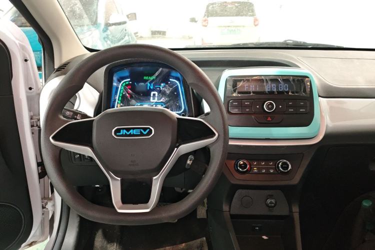 Used JMEV Xiao Qilin 2023 Joyful Edition 201km Comfort Model Interior 2
