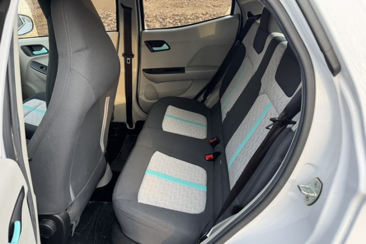 Used JMEV Xiao Qilin 2023 Joyful Edition 201km Comfort Model Interior 3
