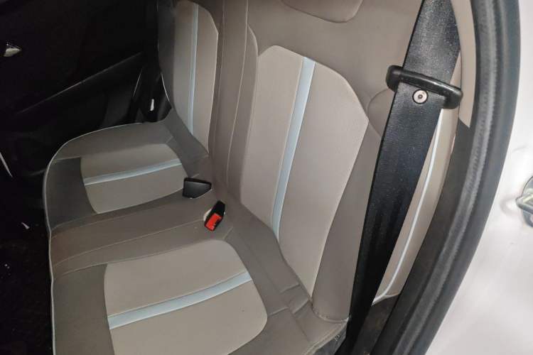 Used JMEV Xiao Qilin 2023 Joyful Edition 201km Comfort Model Left Rear Seat