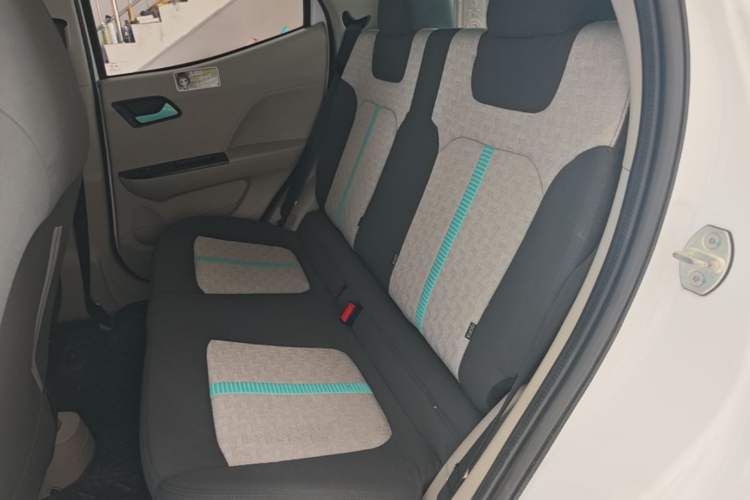 Used JMEV Xiao Qilin 2023 Joyful Edition 201km Comfort Model Left Rear Seat