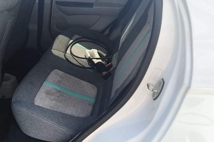 Used JMEV Xiao Qilin 2023 Joyful Edition 201km Comfort Model Left Rear Seat