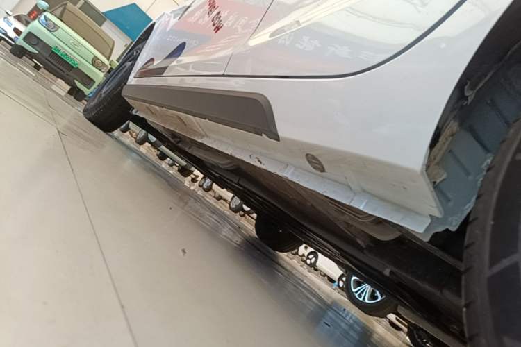 Used JMEV Xiao Qilin 2023 Joyful Edition 201km Comfort Model Left Side Sill