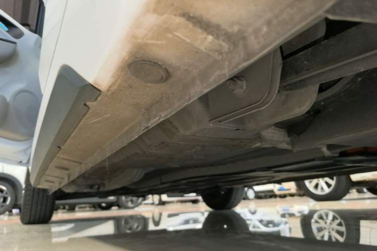 Used JMEV Xiao Qilin 2023 Joyful Edition 201km Comfort Model Left Side Sill