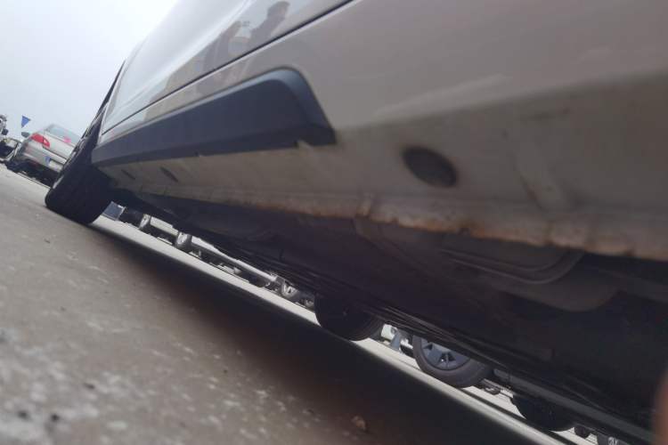 Used JMEV Xiao Qilin 2023 Joyful Edition 201km Comfort Model Left Side Sill