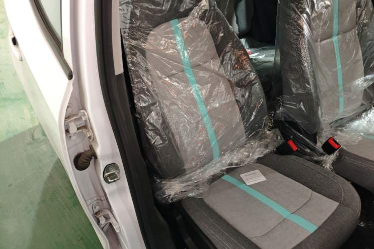 Used JMEV Xiao Qilin 2023 Joyful Edition 201km Comfort Model Right Front Seat