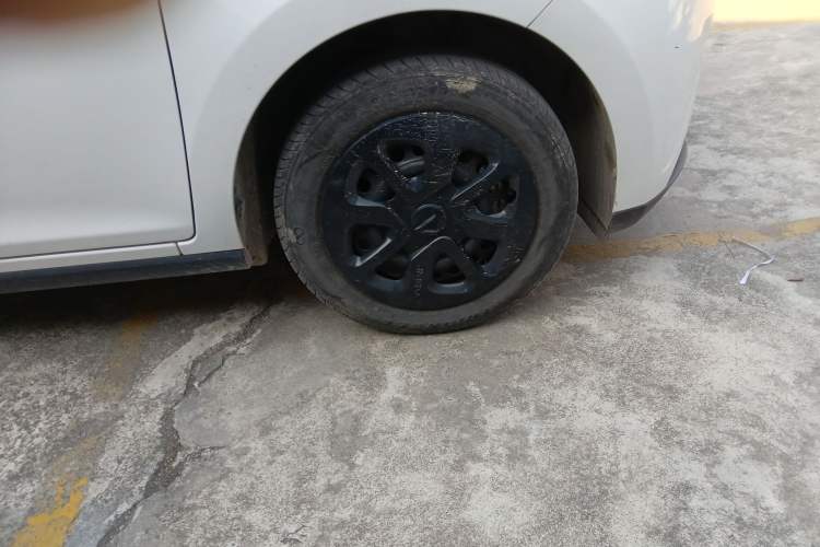 Used JMEV Xiao Qilin 2023 Joyful Edition 201km Comfort Model Right Front Wheel Hub