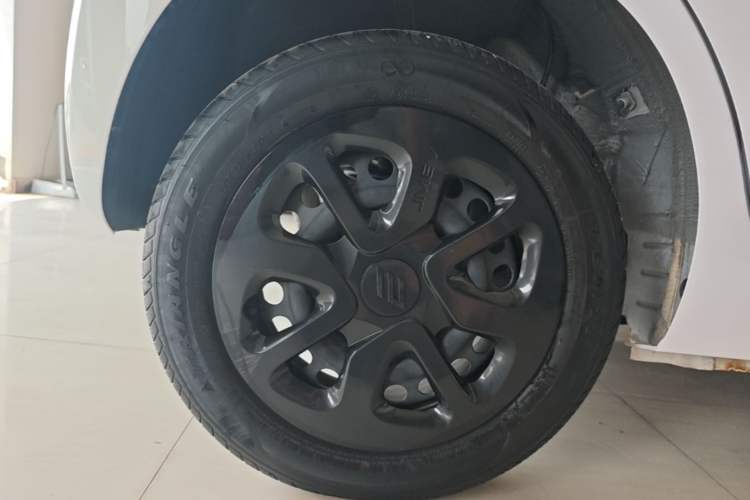 Used JMEV Xiao Qilin 2023 Joyful Edition 201km Comfort Model Right Rear Wheel Hub