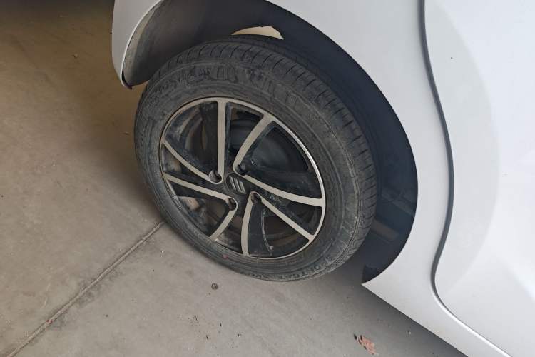 Used JMEV Xiao Qilin 2023 Joyful Edition 201km Luxury Model Right Rear Wheel Hub