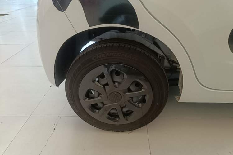 Used JMEV Xiao Qilin 2023 Joyful Edition 201km Comfort Model Right Rear Wheel Hub