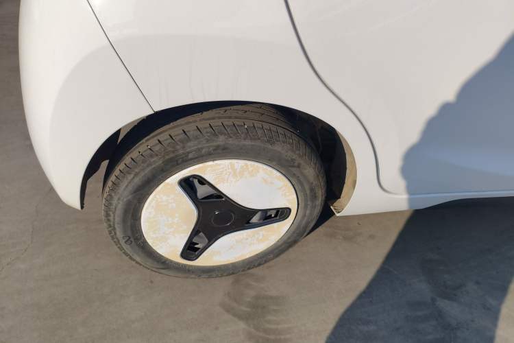 Used JMEV Xiao Qilin 2023 Joyful Edition 201km Comfort Model Right Rear Wheel Hub