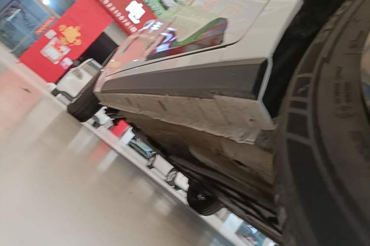 Used JMEV Xiao Qilin 2023 Joyful Edition 201km Comfort Model Right Side Sill