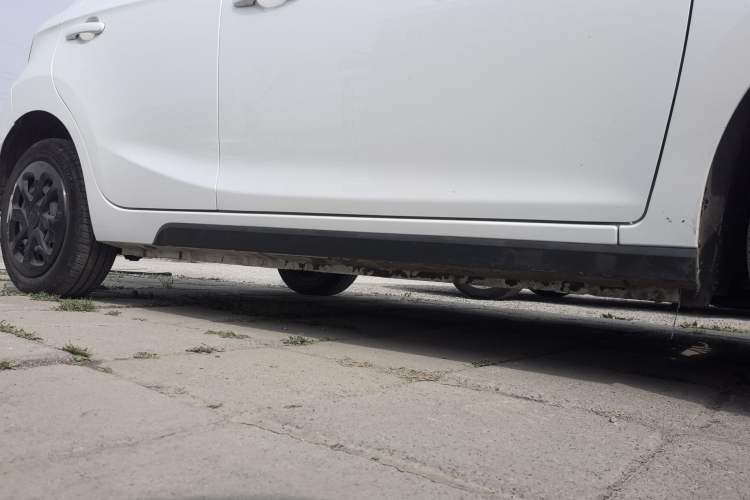 Used JMEV Xiao Qilin 2023 Joyful Edition 201km Comfort Model Right Side Sill