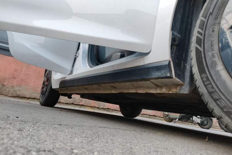 Used JMEV Xiao Qilin 2023 Joyful Edition 201km Comfort Model Right Side Sill