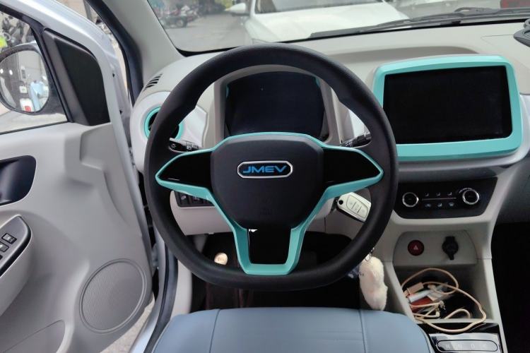 Used JMEV Xiao Qilin 2023 Joyful Edition 201km Luxury Model Steering Wheel