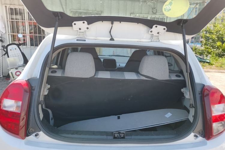 Used JMEV Xiao Qilin 2023 Joyful Edition 201km Luxury Model Trunk