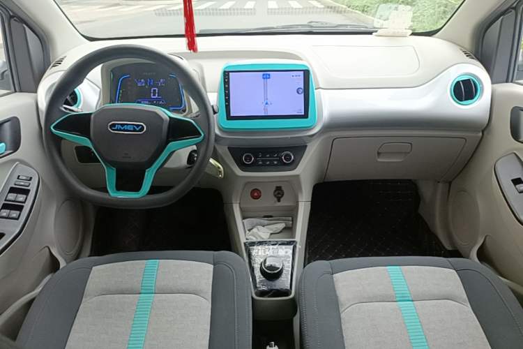 Used JMEV Xiao Qilin 2024 201km Comfort Version Center Console