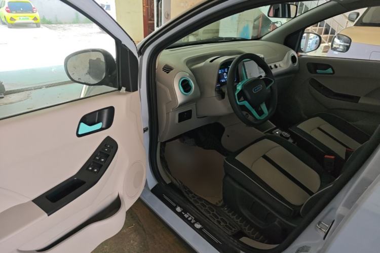 Used JMEV Xiao Qilin 2024 201 km Luxury Version Driver Seat