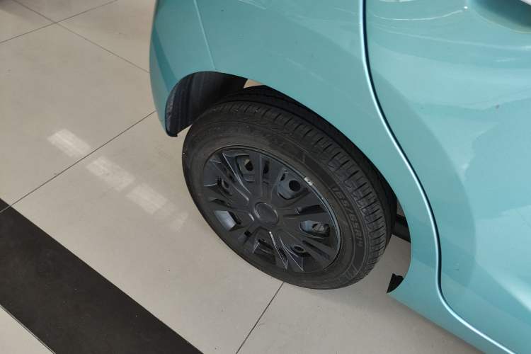 Used JMEV Xiao Qilin 2024 201km Comfort Version Exterior 8