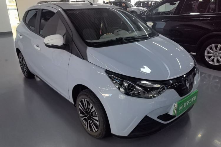 Used JMEV Xiao Qilin 2024 201km Comfort Version Front Right 45 Deg