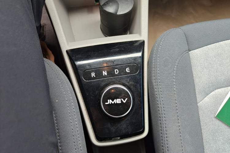 Used JMEV Xiao Qilin 2024 201km Comfort Version Gear Lever