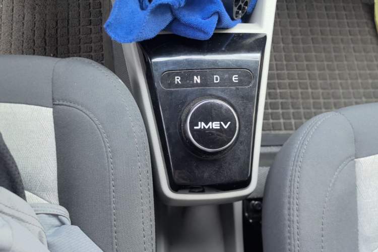 Used JMEV Xiao Qilin 2024 201km Comfort Version Gear Lever