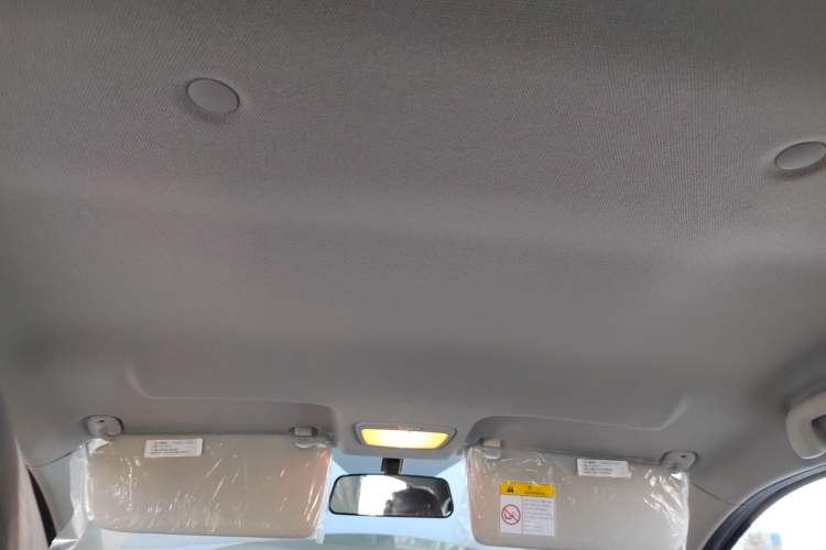 Used JMEV Xiao Qilin 2024 201km Comfort Version Headliner