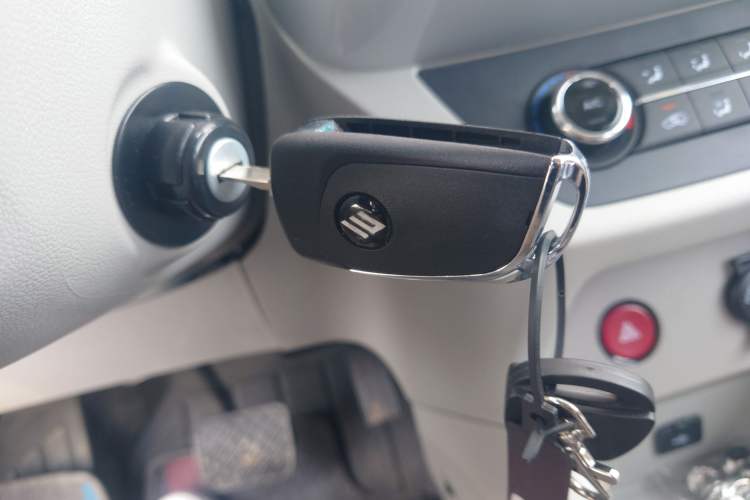 Used JMEV Xiao Qilin 2024 201 km Luxury Version Interior 1