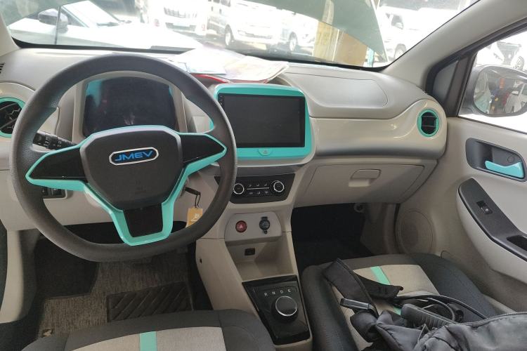 Used JMEV Xiao Qilin 2024 201km Comfort Version Interior 2