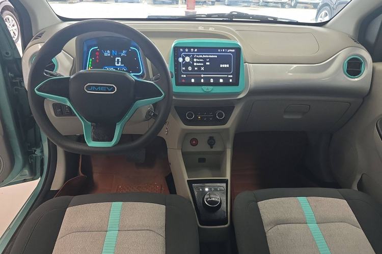 Used JMEV Xiao Qilin 2024 201km Comfort Version Interior 3