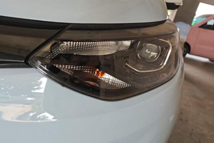 Used JMEV Xiao Qilin 2024 201 km Luxury Version Left Front Headlight