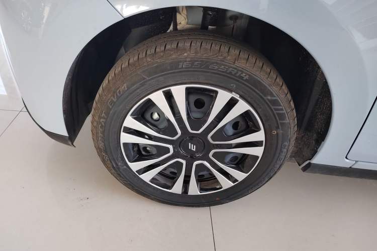 Used JMEV Xiao Qilin 2024 201km Comfort Version Left Front Wheel Hub