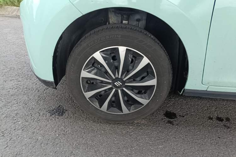 Used JMEV Xiao Qilin 2024 201km Comfort Version Left Front Wheel Hub