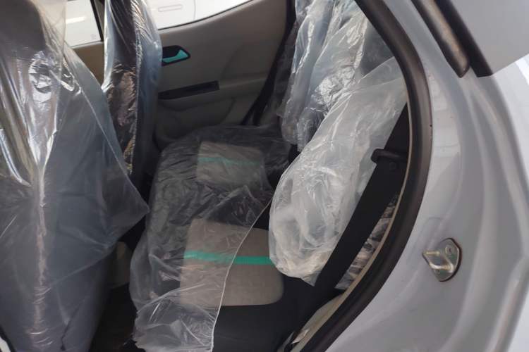 Used JMEV Xiao Qilin 2024 201km Comfort Version Left Rear Seat