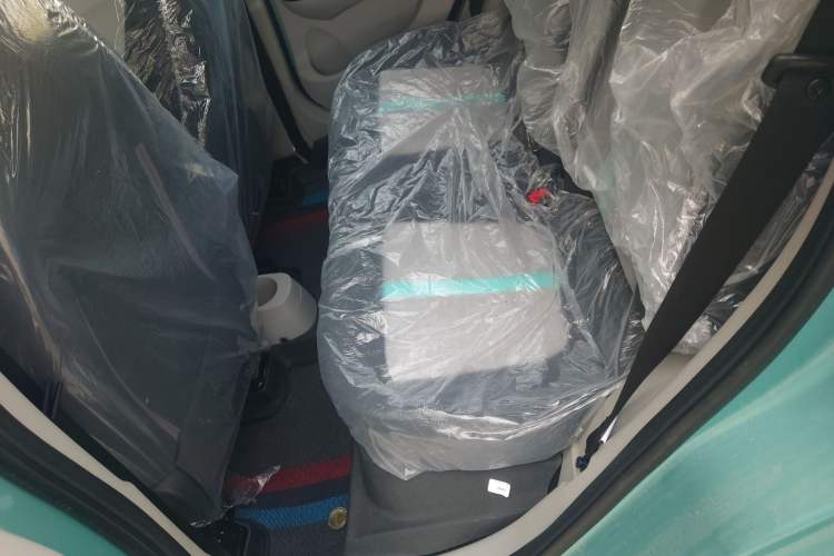 Used JMEV Xiao Qilin 2024 201 km Luxury Version Left Rear Seat