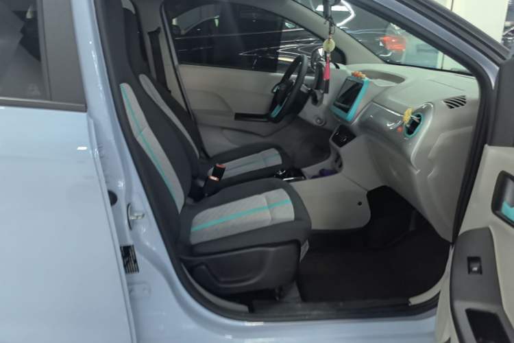 Used JMEV Xiao Qilin 2024 201km Comfort Version Right Front Seat