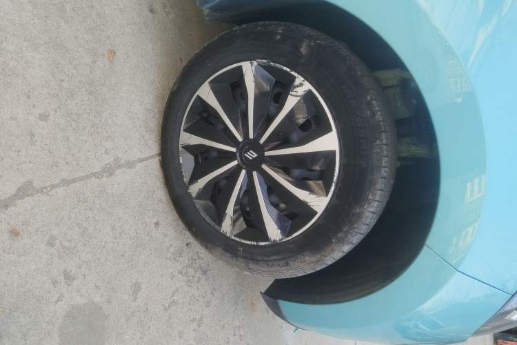 Used JMEV Xiao Qilin 2024 201km Comfort Version Right Front Wheel Hub