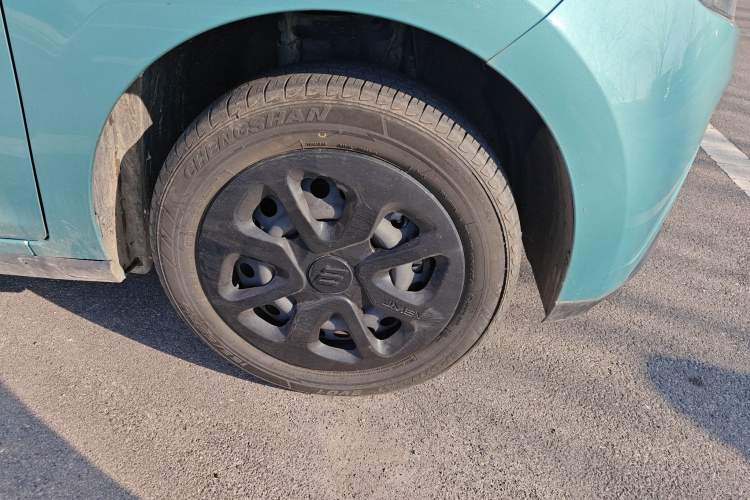 Used JMEV Xiao Qilin 2024 201km Comfort Version Right Front Wheel Hub