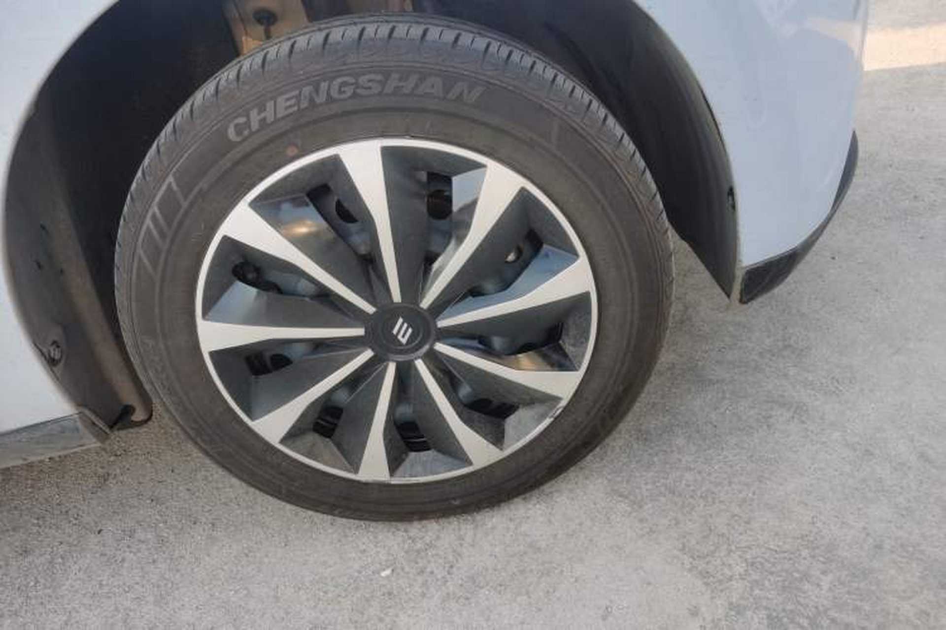 Used JMEV Xiao Qilin 2024 201km Comfort Version Right Front Wheel Hub
