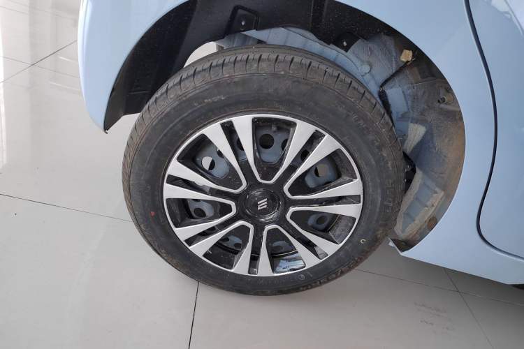 Used JMEV Xiao Qilin 2024 201km Comfort Version Right Rear Wheel Hub