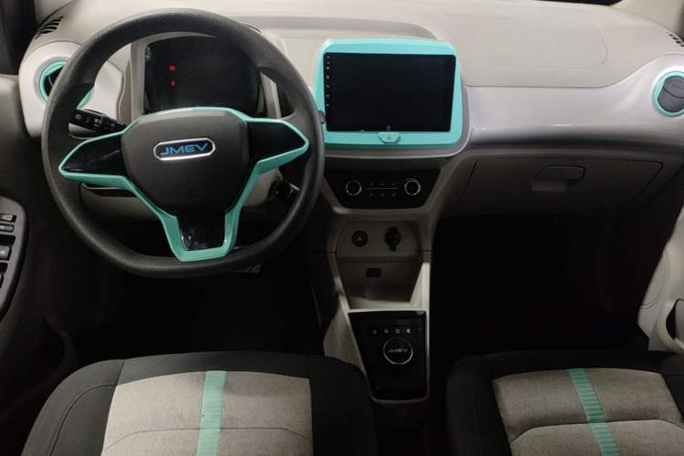 Used JMEV Xiao Qilin 2024 201km Comfort Version Center Console