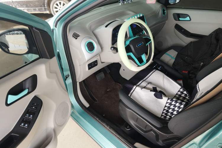 Used JMEV Xiao Qilin 2024 201km Comfort Version Driver Seat